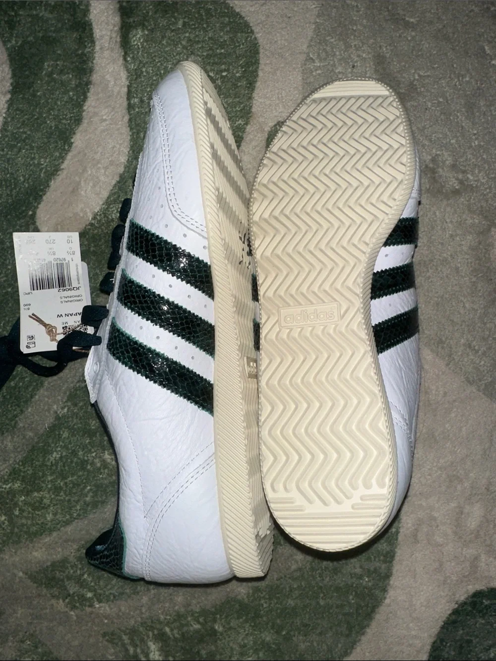 NWT adidas Originals Japan sneakers in white with dark green snake print